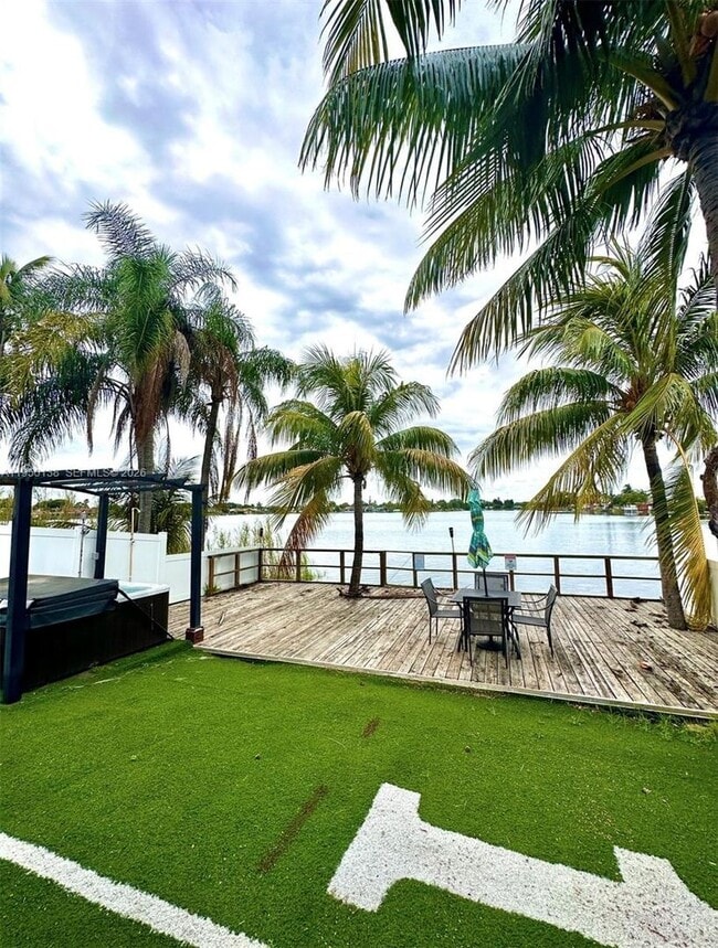 Photo - 2433 SW 58TH MNR # 1-2 DANIA, FL 33312