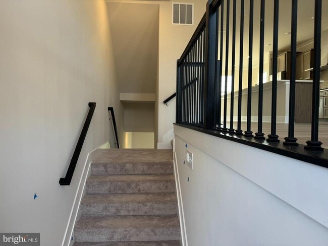Building Photo - 7730 Meander Ct S Rental