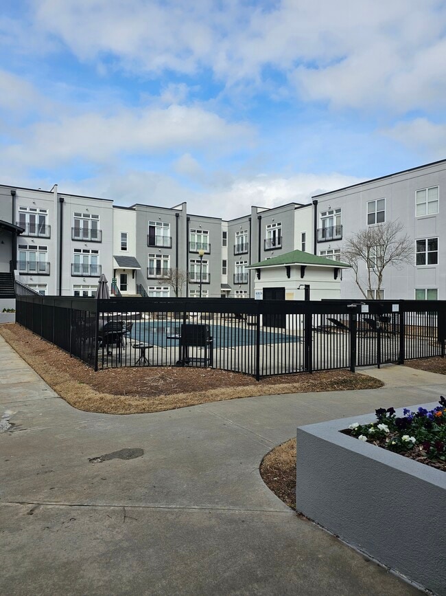 Photo - 502 Pryor St SW