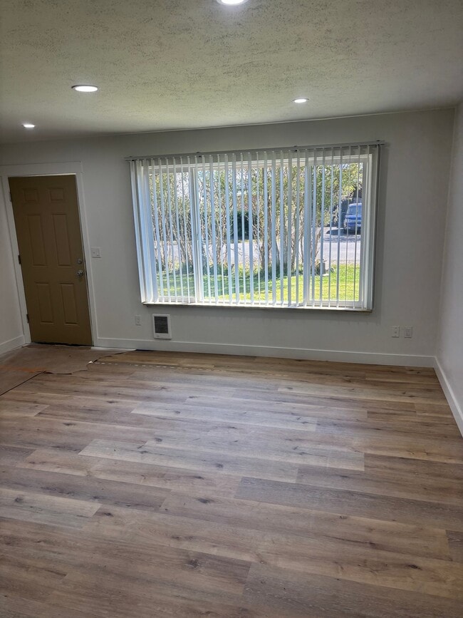 Photo - 1816 Aberdeen Ave