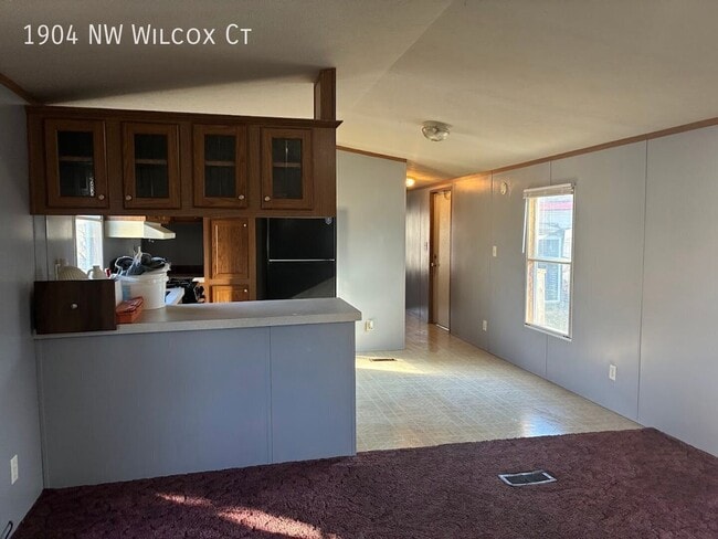Photo - 1904 NW Wilcox Ct