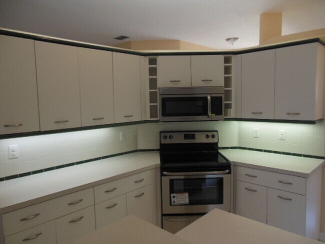 20225 Maxim Pkwy
