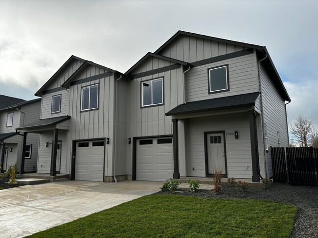 Building Photo - Newer Townhome in Quiet Neighborhood!