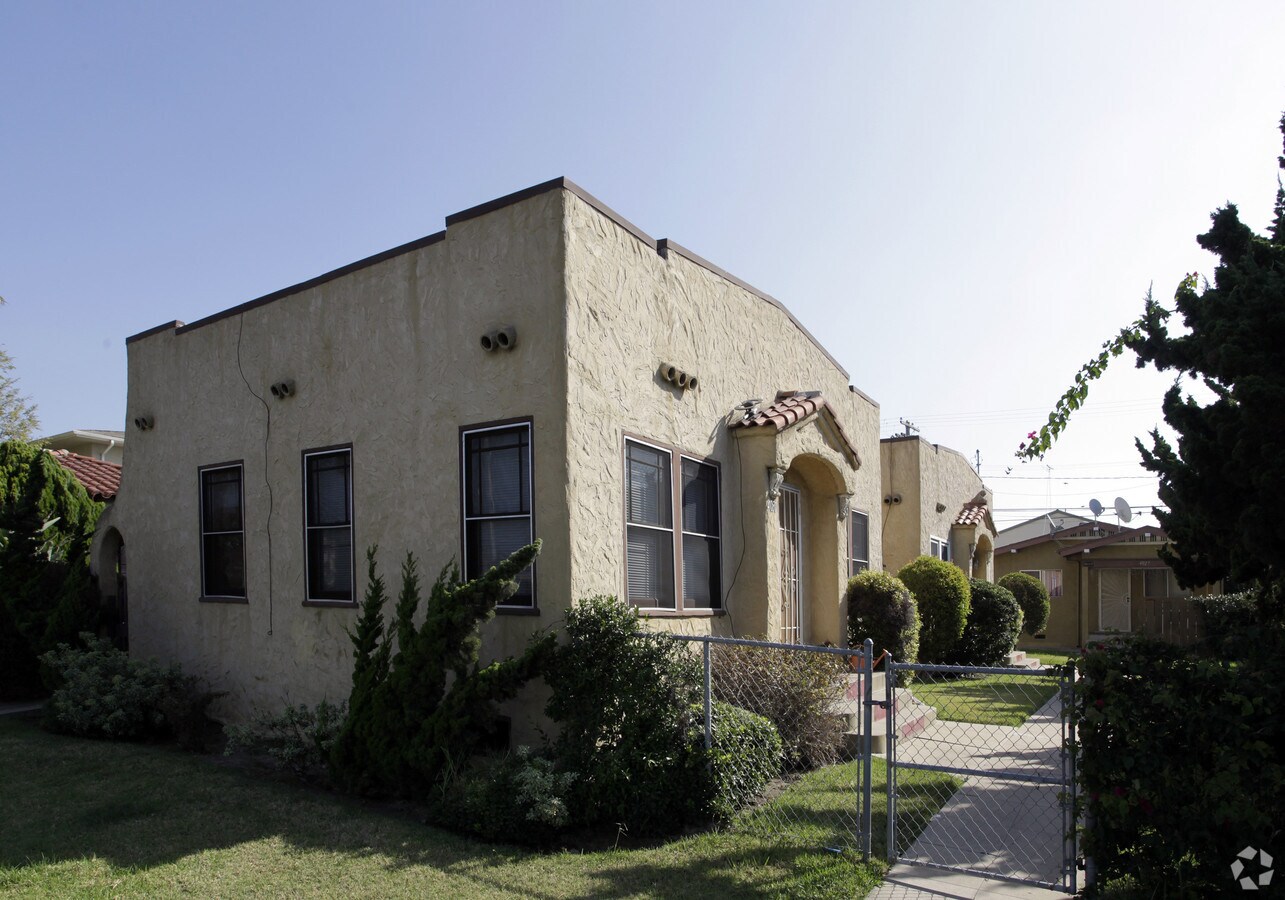 Photo - 4027-4031 Park Blvd