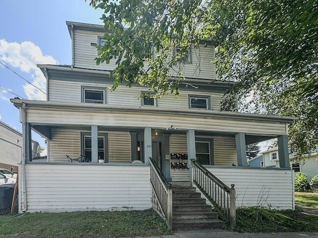 Building Photo - 334 Beakes St Rental