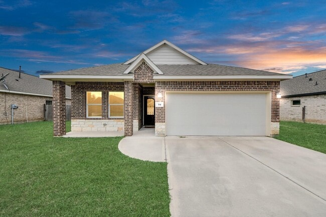 Building Photo - 314 Carlos Leal Dr