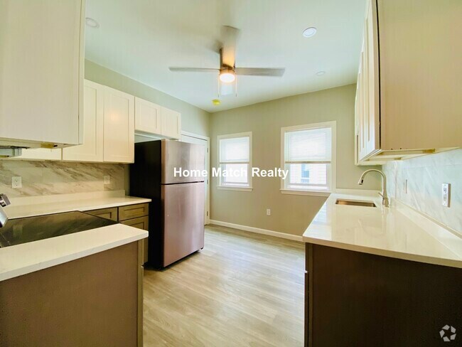 Building Photo - 85 Albion St Unit 2 Rental