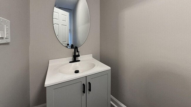 Photo - Bright 3BR with Sleek Vinyl Flooring & Modern Kitchen