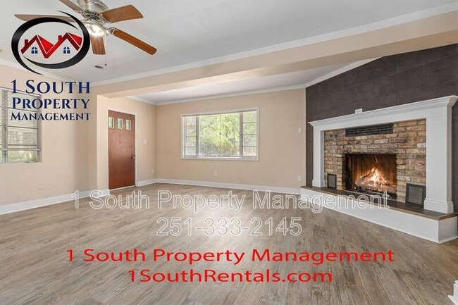 Photo - 3875 Hawthorne Dr