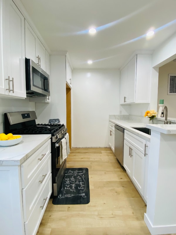 Photo - 8919 Longden Ave Unidad 34