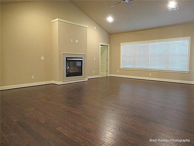 Photo - 6615 W Valley View Rd