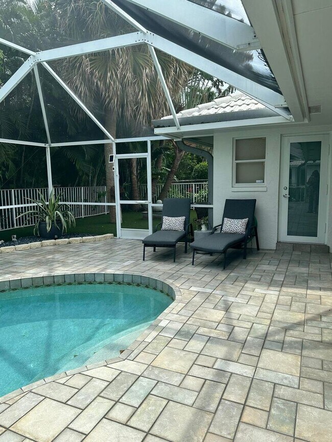 Photo - 1080 Walnut Terrace