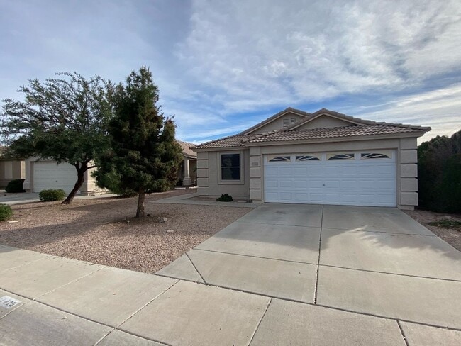 Building Photo - 11425 W Pinehollow Dr