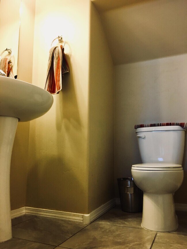 Photo - 1627 Band Saw Dr NW