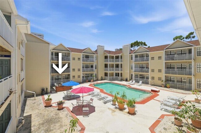 1000 W Horatio St Unit 111