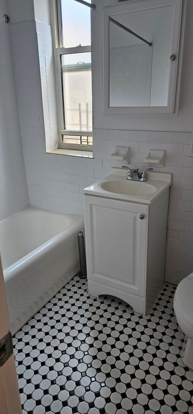 Photo - 34-47-47 90th St Unit G42