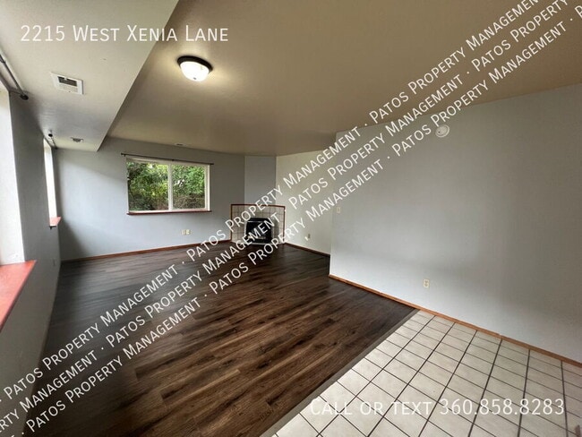 Photo - 2215 W Xenia Ln