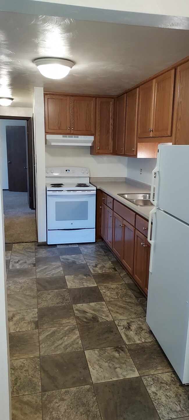 Pictures of a Similar Unit - 1151 Packerland Dr Apartments