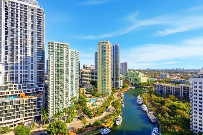 Photo - 511 SE 5 Ave Unidad 2122