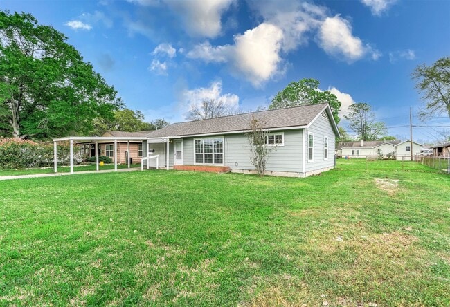 Photo - 2433 S Austin Ave