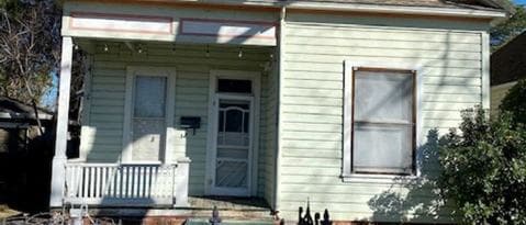 Building Photo - 1044 Lincoln St Rental