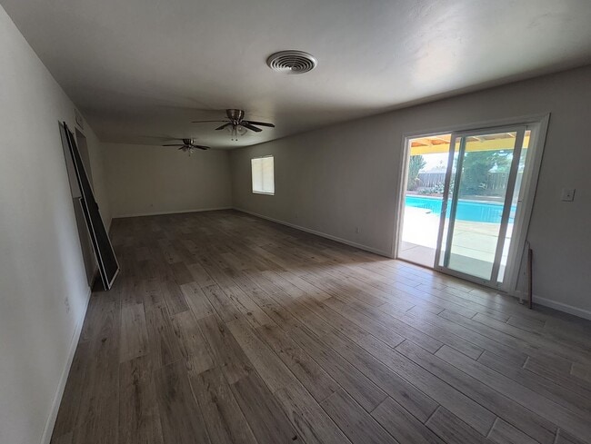 Photo - 2801 El Berrendo Ave Unit 1