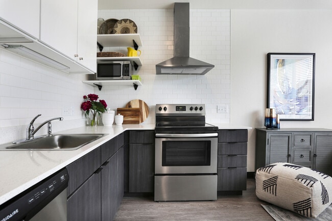 Highland Junction - Highland Junction Apartments