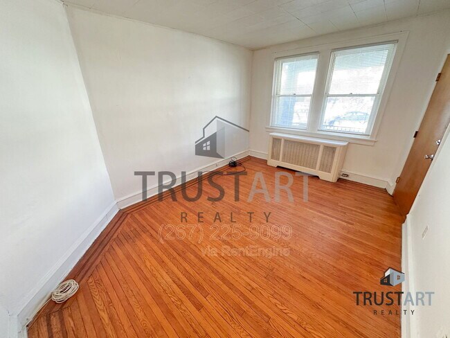 Photo - 148 W Spencer St Unit 1