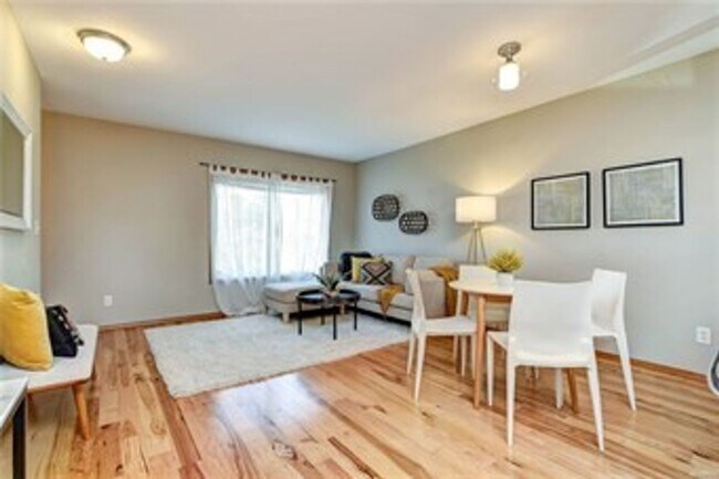 Photo - West Seattle Townhome!