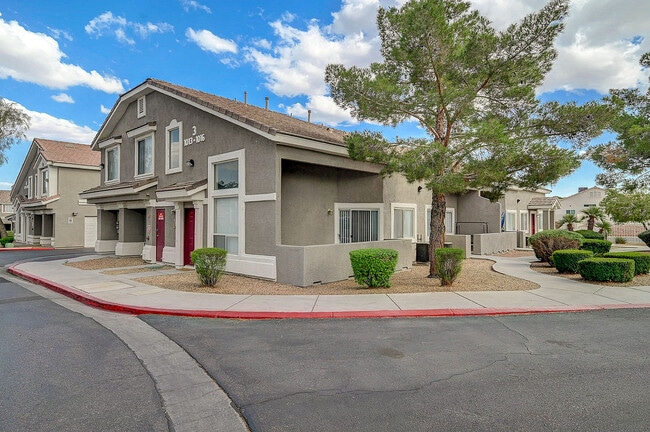 Townhomes For Rent in North Las Vegas - Hidden Canyon Village
