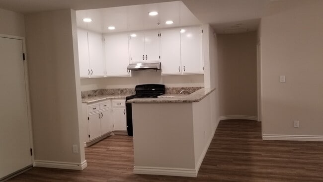 Photo - 90 N Michigan Ave Unit 105