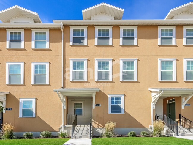 Building Photo - 11076 S Trocadero Ave Rental