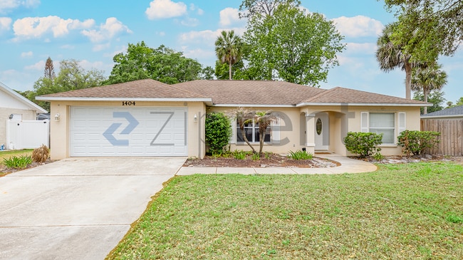 Building Photo - 1404 Edgewater Rd