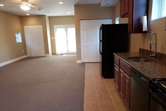 Photo - 6839 Eastern Ave NW