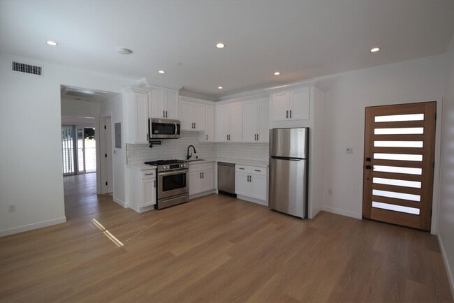 5915 Fair Ave Unit 5909