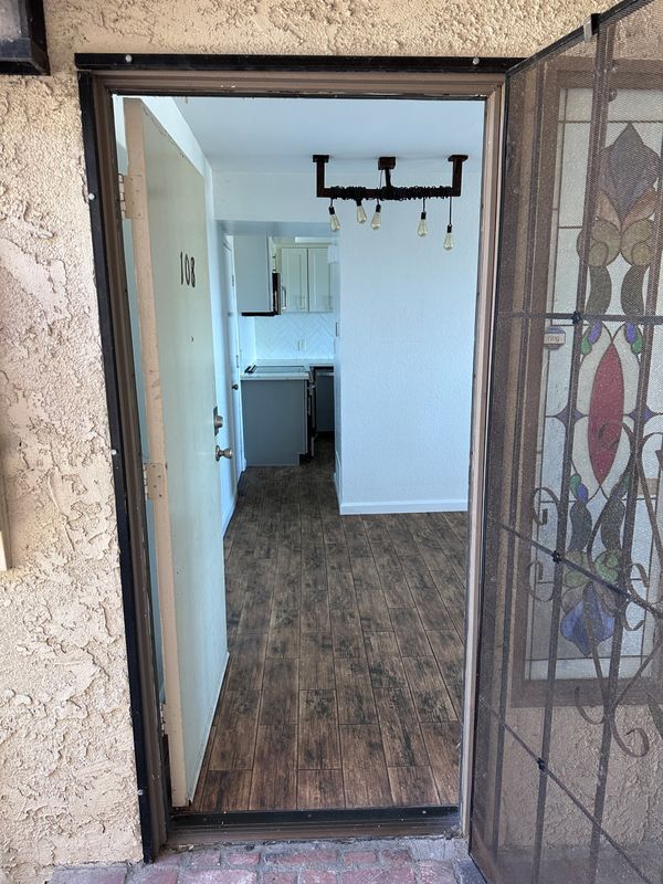 Photo - 2503 E 21st St Unidad 108