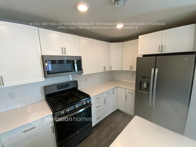 Photo - 10900 Everest Pl N