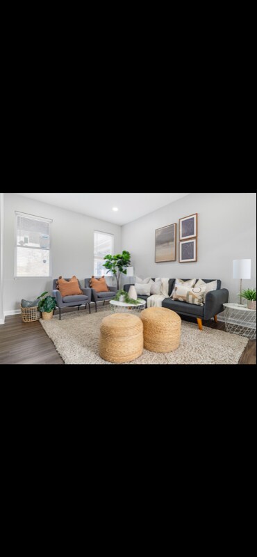 Photo - 1415 Carswell St House