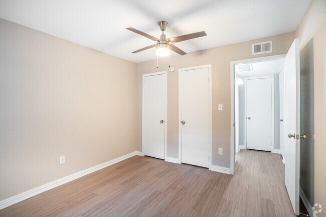 2BR, 2BA - 1050SF - Master Bedroom - 8751 Broadway