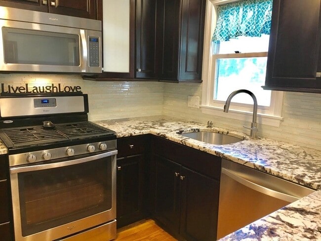Photo - 188 Wellman Ave