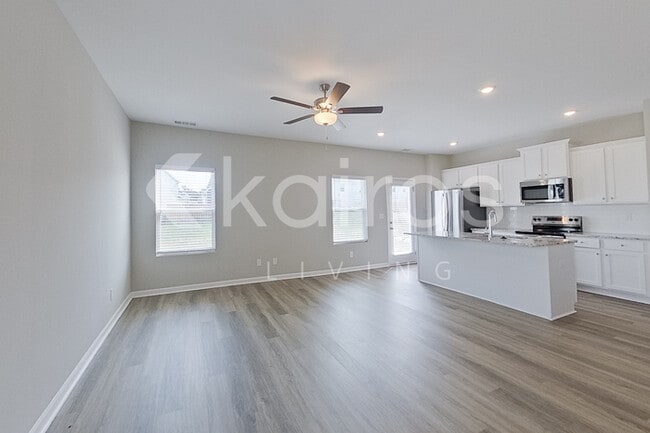 Photo - 877 Silent Barge Cv