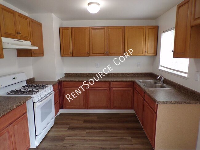 Photo - 1820 Calico Dr