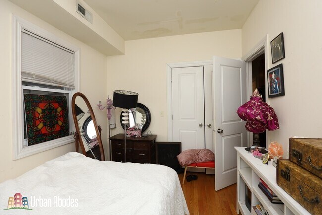 Photo - 1738 W Altgeld St Unit A00C