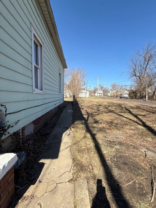 Photo - House for Rent 3 BR / 1 BA