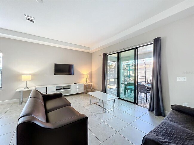 Photo - 185 Brooke's Pl