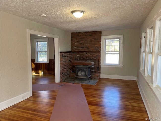 Photo - 7 Bonnie Brae Ave