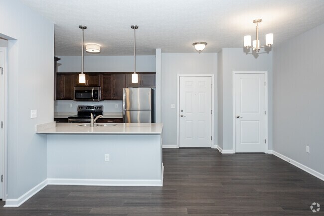 2 BR, 2 BA