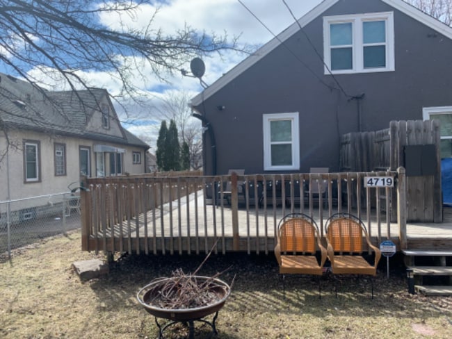 Photo - 4719 Chicago Ave