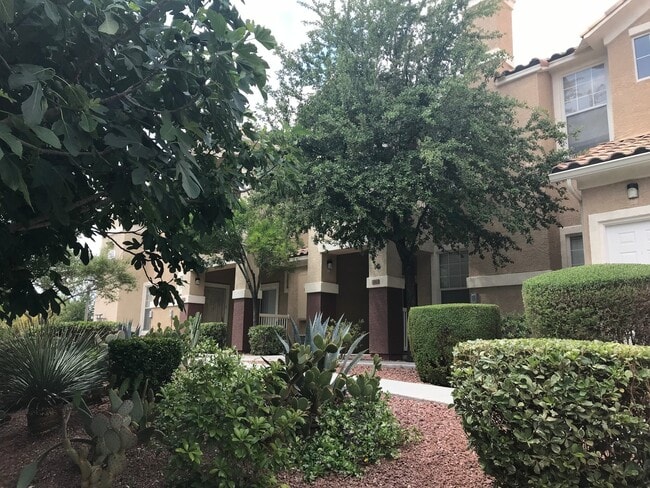 Photo - Beautiful 2bed 2bath Gated Community