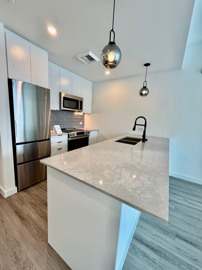 Building Photo - 169 NW 26th St Unit A2 Rental